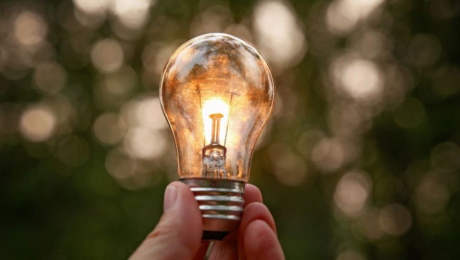 Prevedi nuovi acquisti in azienda? Richiedi il contributo a fondo perduto di Regione Lombardia.